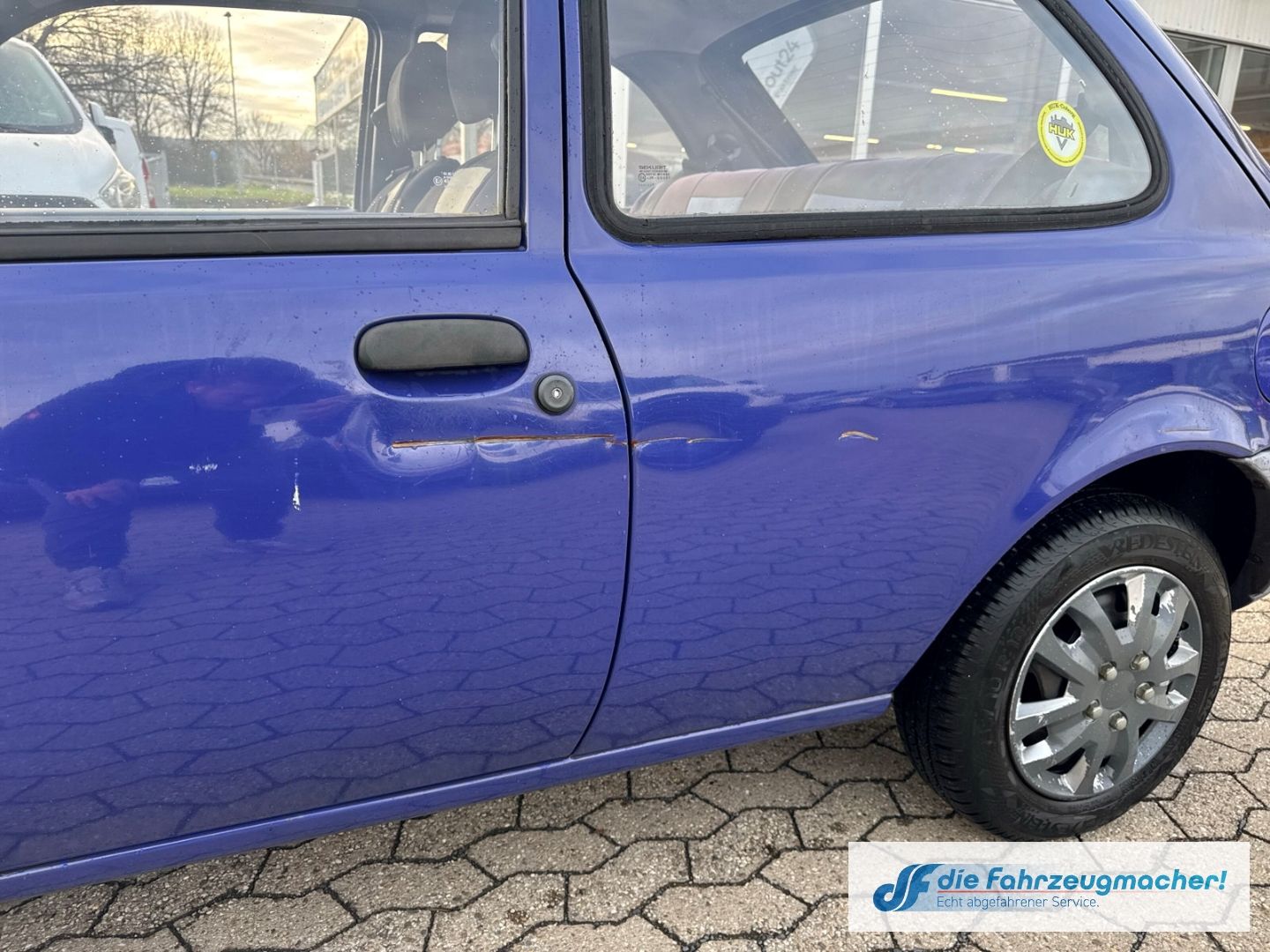 Fahrzeugabbildung Ford Fiesta TÜV 10/26 1.3l *EXPORT  74.000km