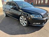 Volkswagen Vw Passat b7  2 ,0 TDI  170PS  DSG LED Ind... - Volkswagen Passat: 170