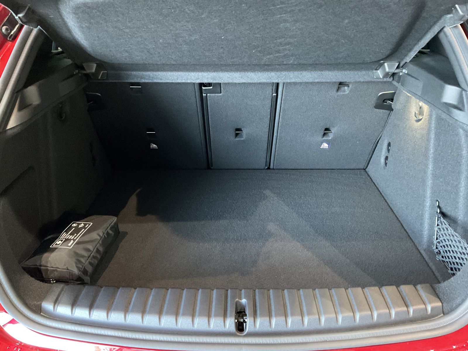 Fahrzeugabbildung BMW M135 xDrive |M Technik Paket II |Harman Kardon |