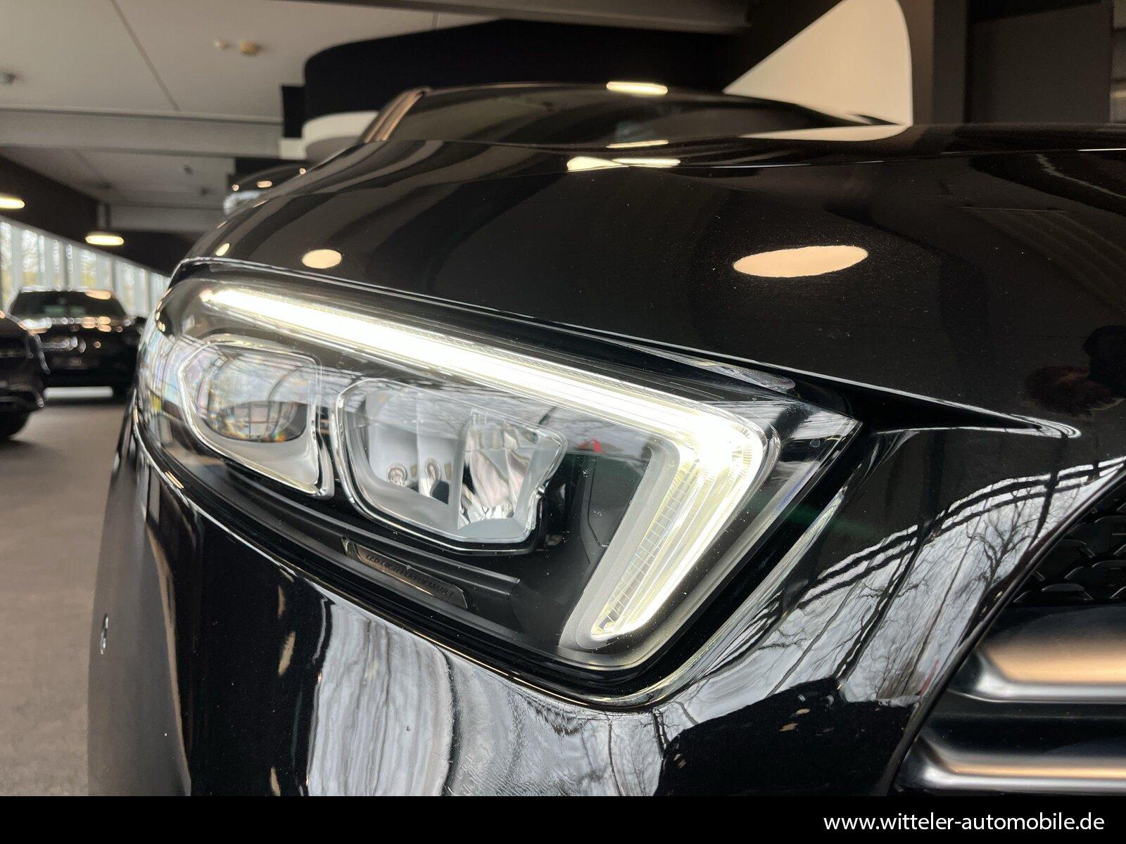 Mercedes-Benz Mercedes-AMG A 35 4MATIC LED/PANO/Night/Sound-S