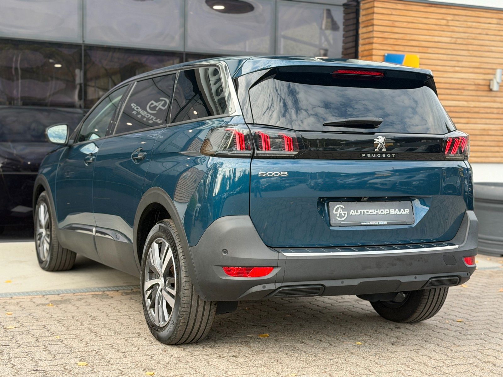 PEUGEOT 5008 5008 Allure 7-Sitzer/1-HAND/CAM/MwSt/SHZ – Ansicht 9