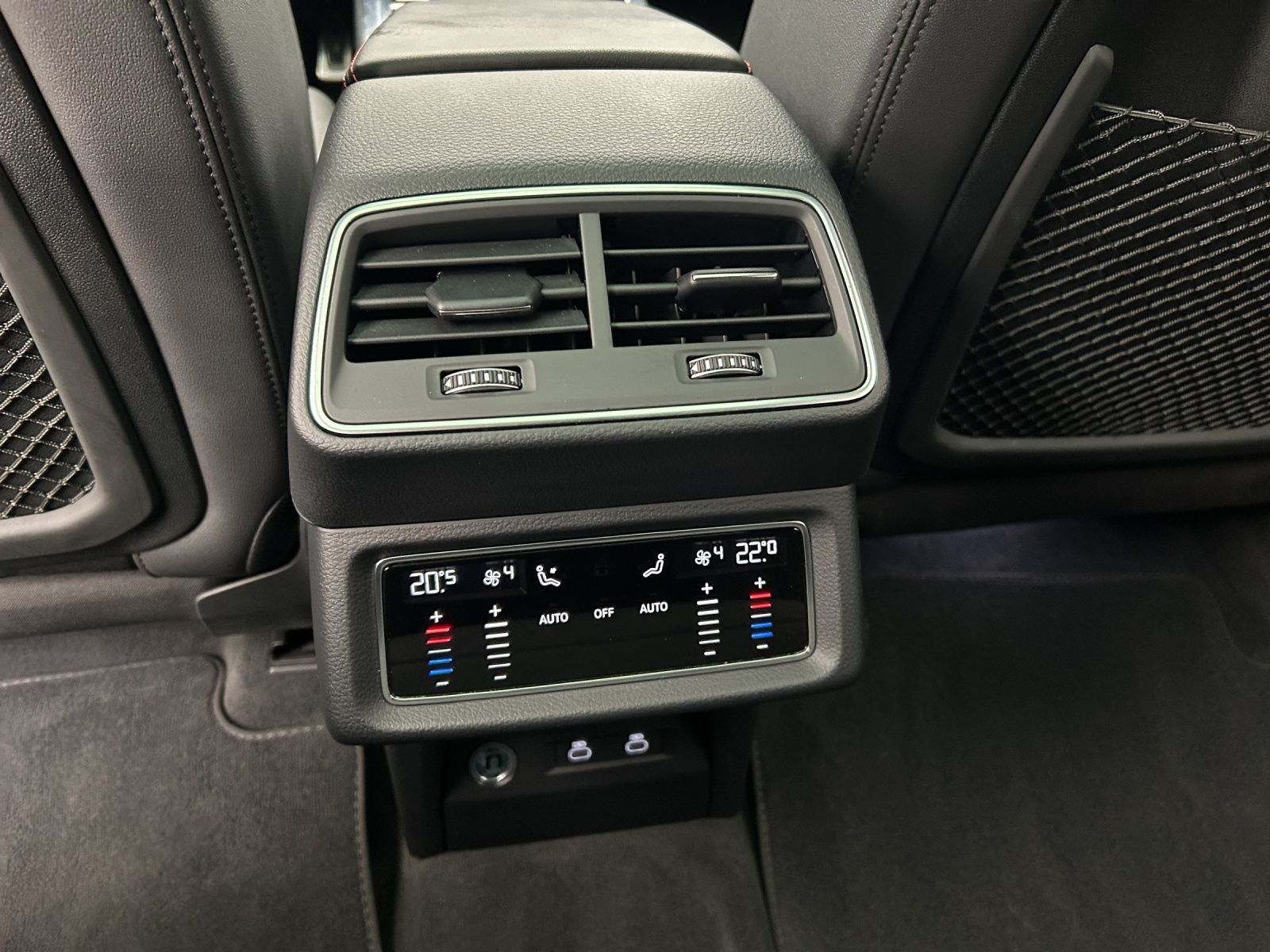 Audi Q8 e-tron - Bild 16