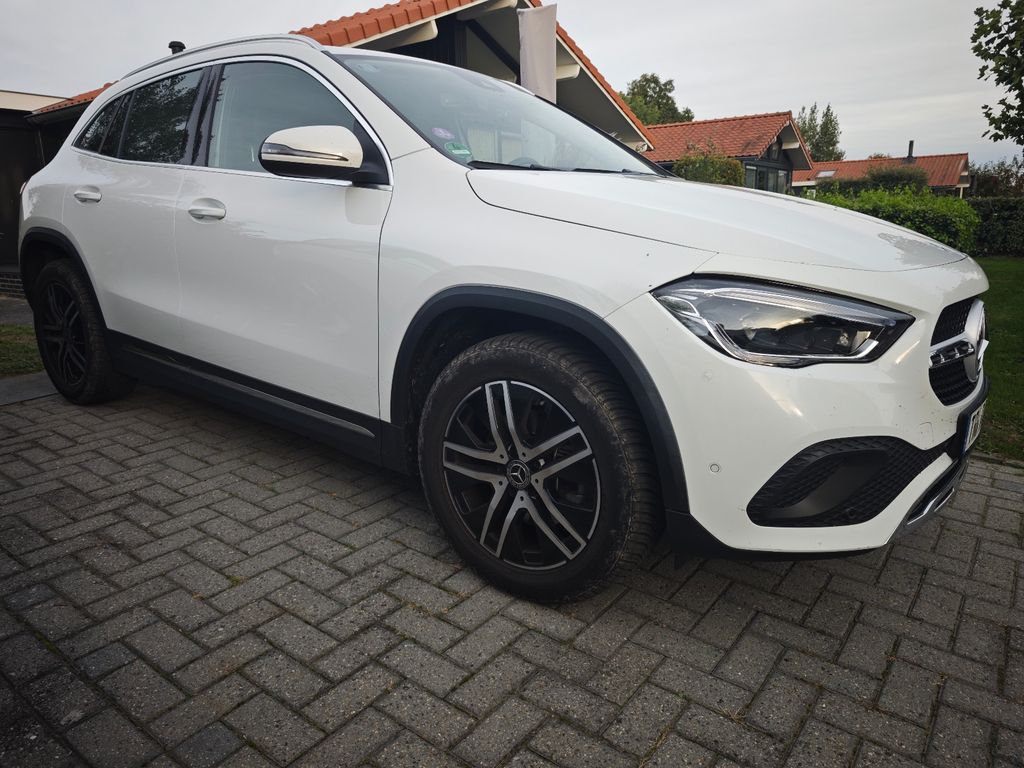 Image of Mercedes-Benz GLA 200