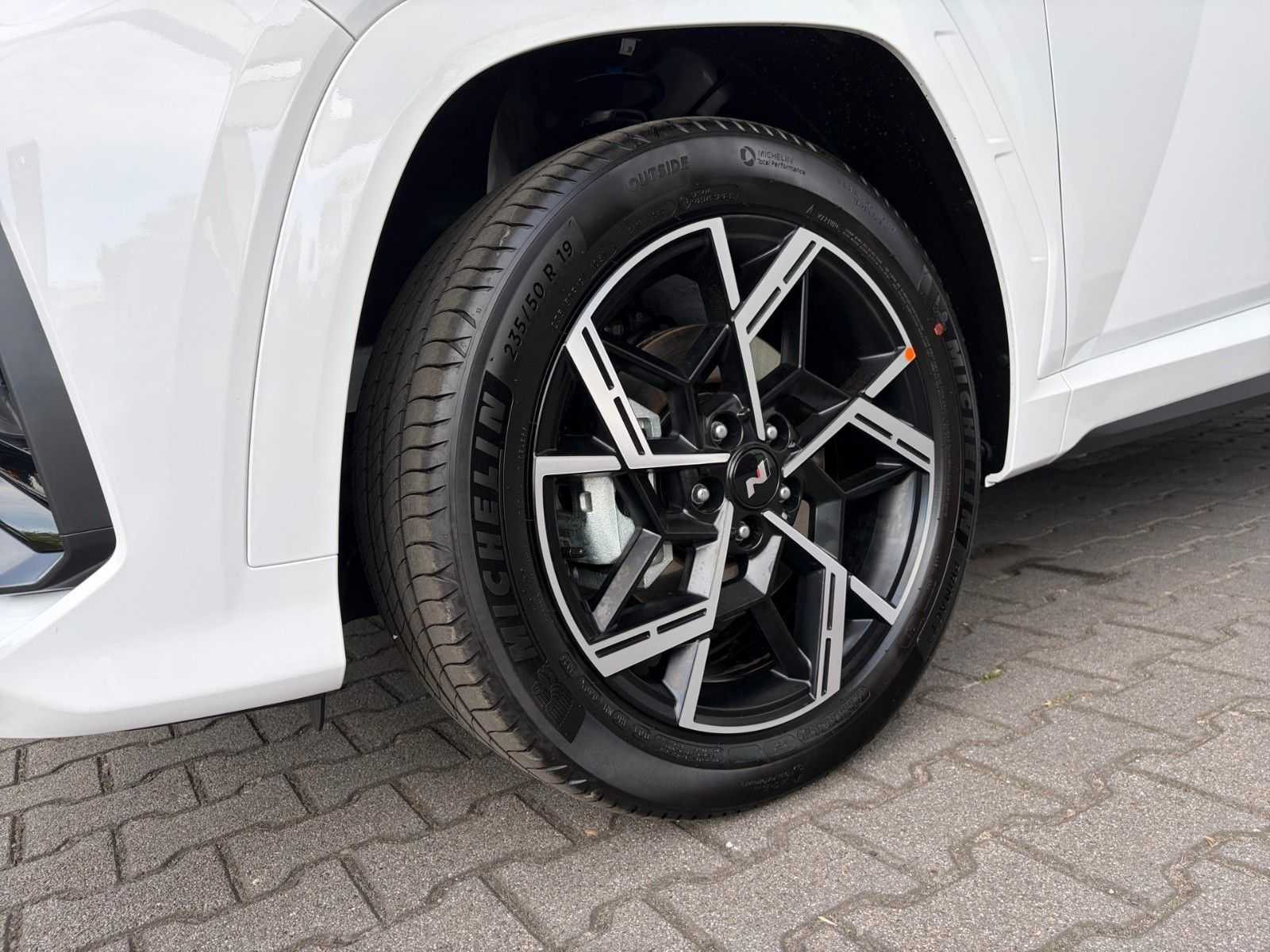 Fahrzeugabbildung Hyundai Tucson N Line 180 PS 4WD Matrix-LED/Krell!