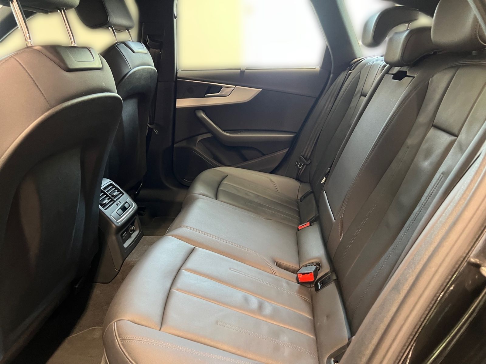 Audi A4 - Bild 10