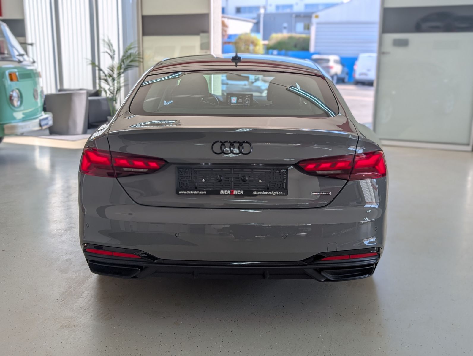 Fahrzeugabbildung Audi A5 50 TDI quattro S-Line LED TEMP QUANTUM-GRAU