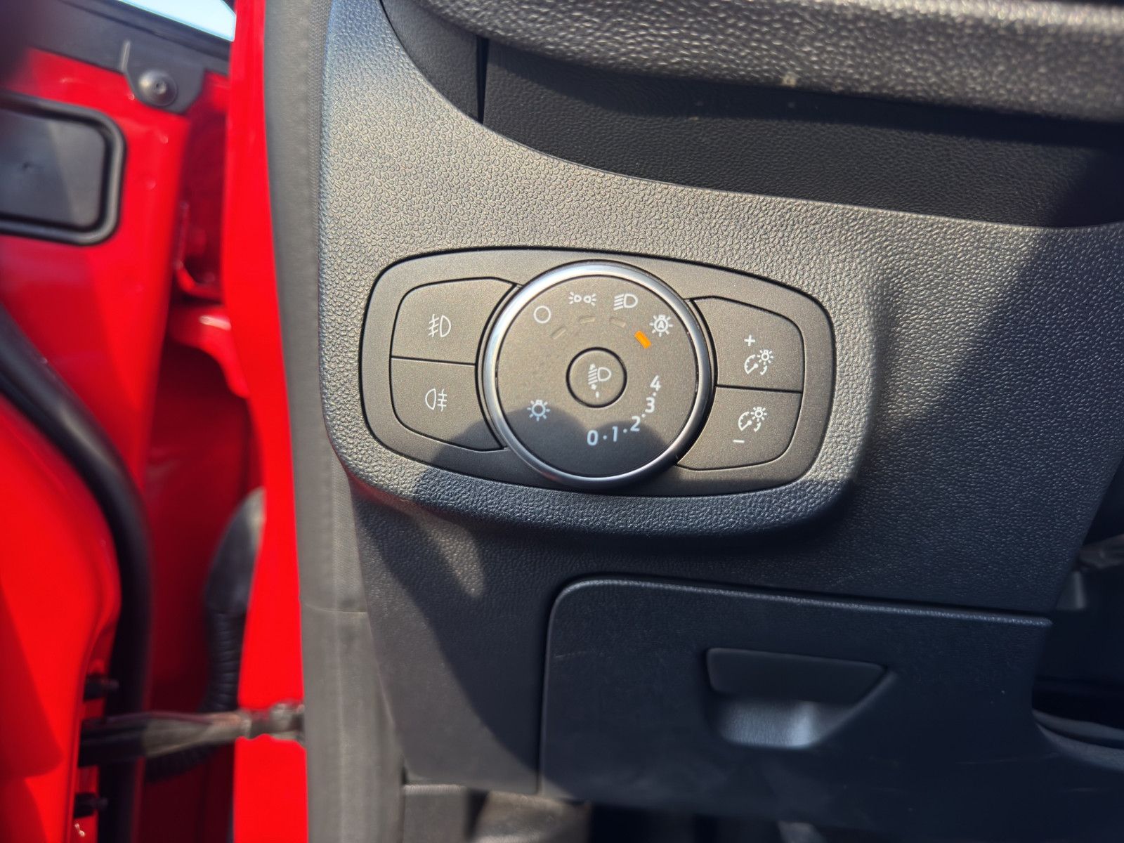 Fahrzeugabbildung Ford Fiesta Titanium/Keyless/ACC/Winterpaket/Export
