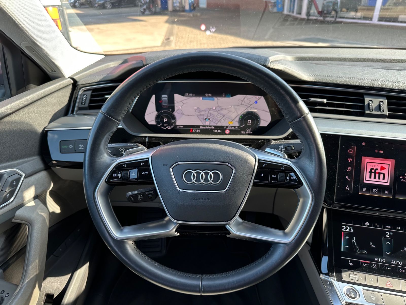 Fahrzeugabbildung Audi e-tron Sportback 50 quattro advanced AHK/ACC/HUD