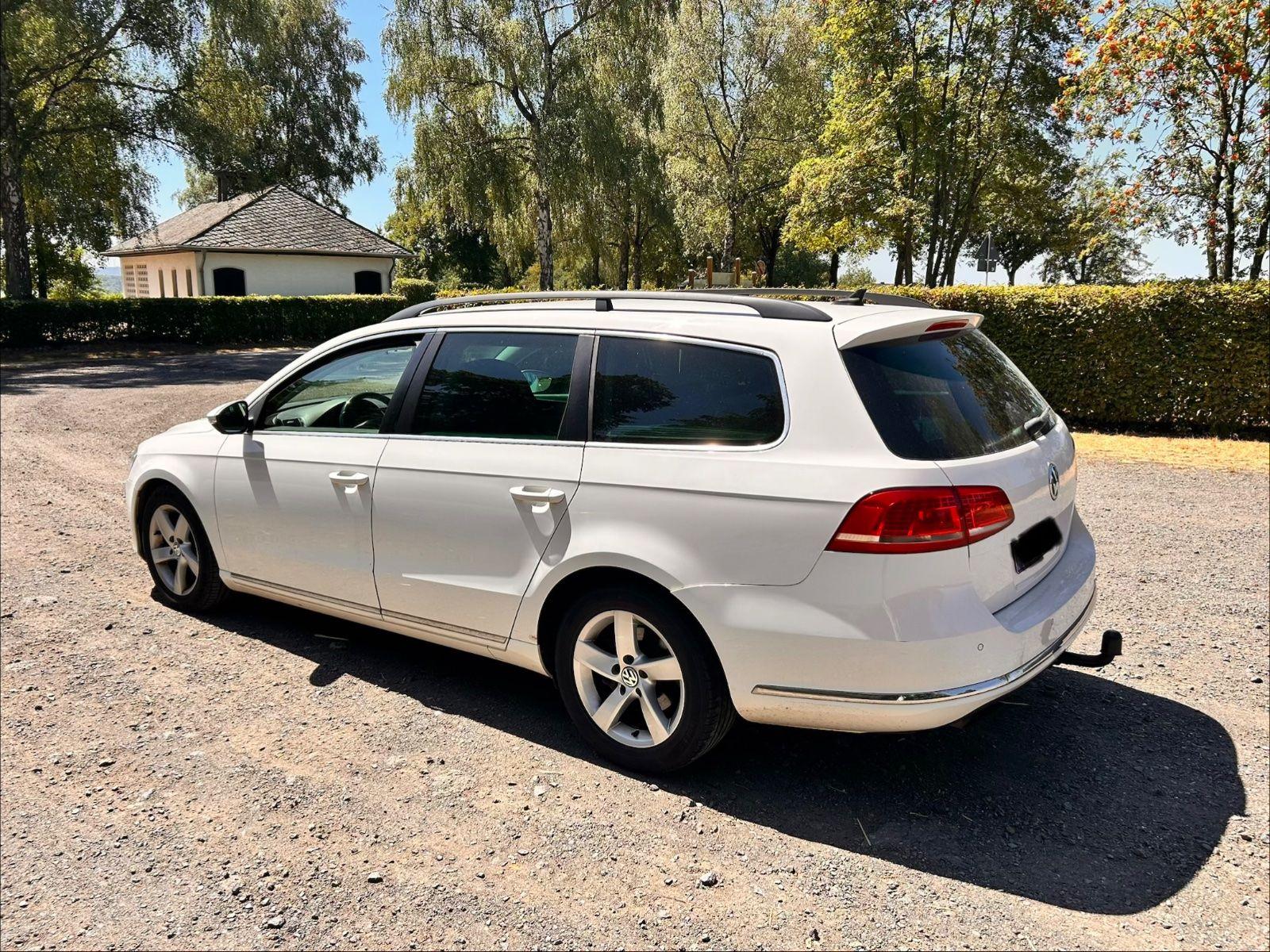 Volkswagen Passat 2012 — photo 6