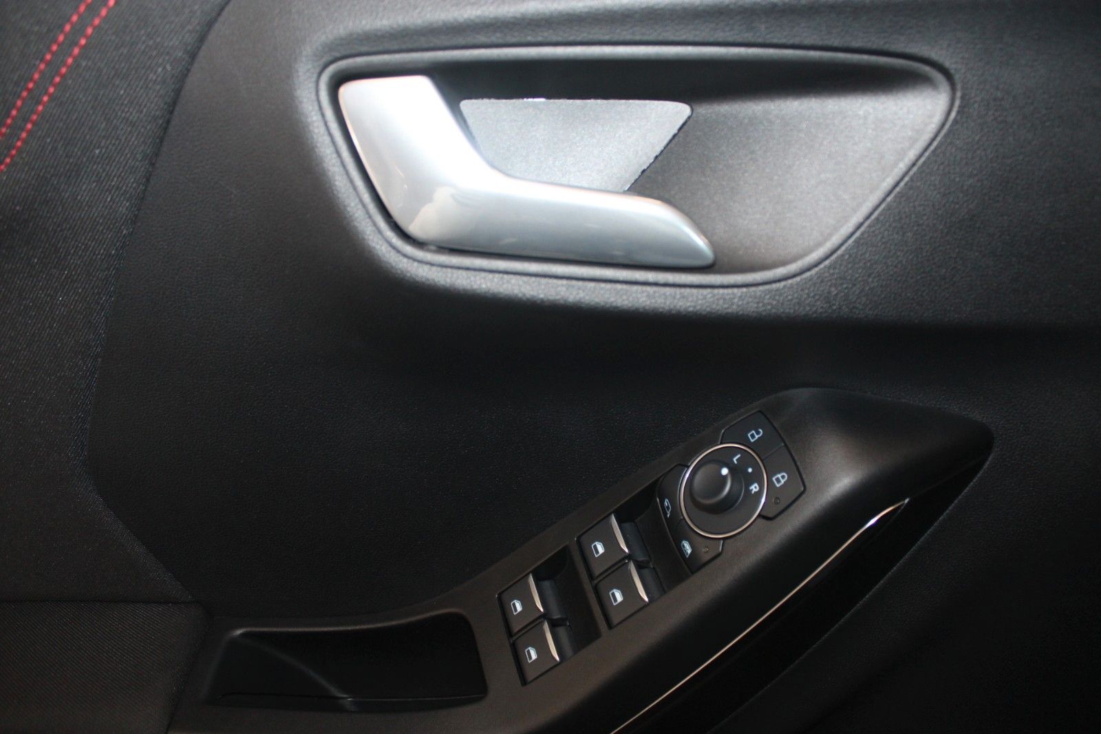 Fahrzeugabbildung Ford Puma MHEV ST-Line LED NAVI WinterPaket DAB uvm.