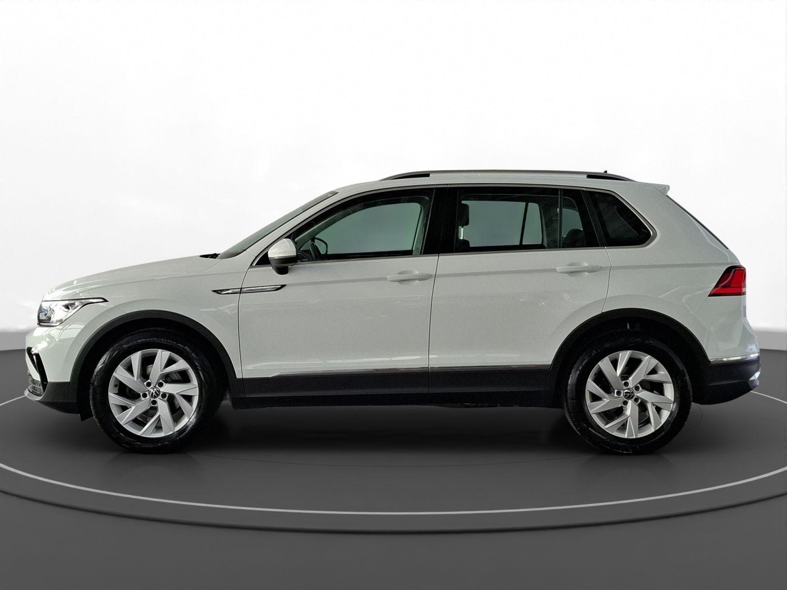 Volkswagen Tiguan 2.0 TDI Elegance AHK*Standhz.*Navi*Matrix