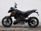 KTM Duke 690