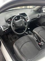 Peugeot 206+ 1.4 HDI Diesel  Sparsam & Fa... - Peugeot 206: Hdi