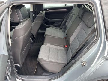 Volkswagen Passat Variant - 9
