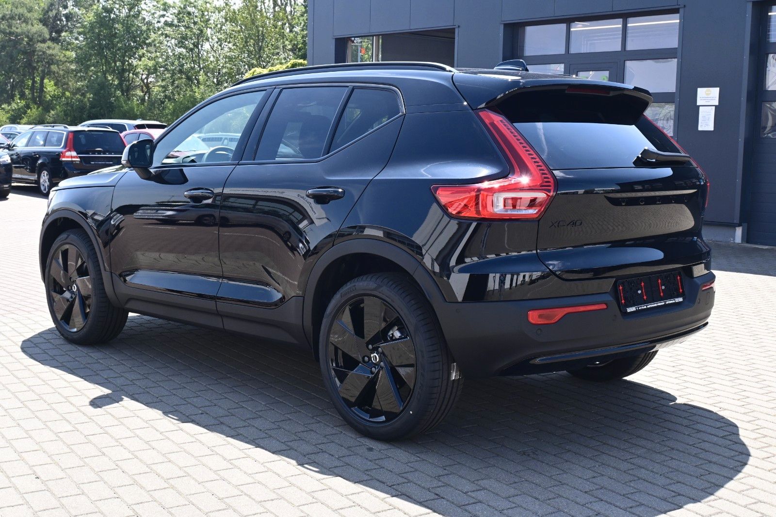 Fahrzeugabbildung Volvo XC40 B3 DKG Plus Black Edition*PANO*360°*ACC