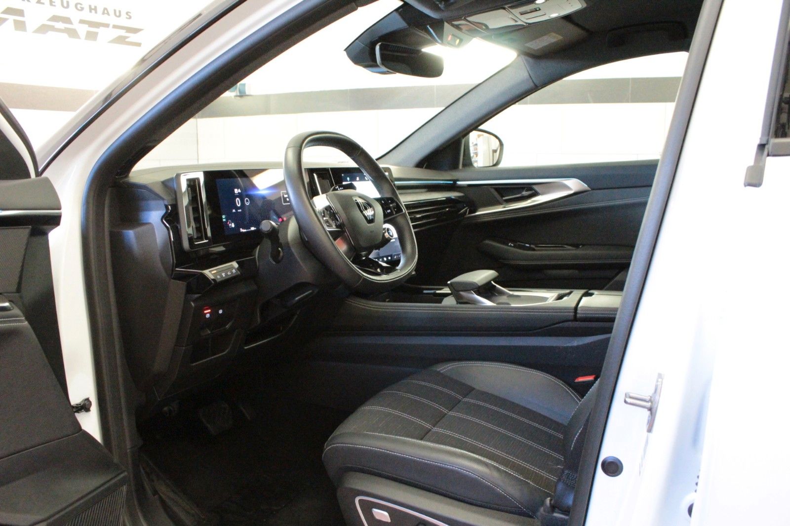 Fahrzeugabbildung Renault Austral Mild Hybrid 160 Techno Automatik*15123*