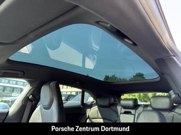 2022 Porsche TAYCAN — миниатюра 26