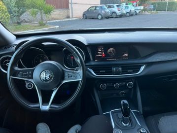 Alfa-Romeo Stelvio - 6