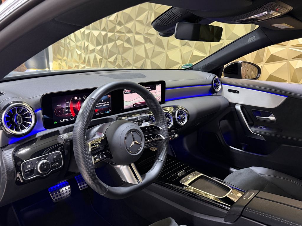 Image of Mercedes-Benz CLA 180