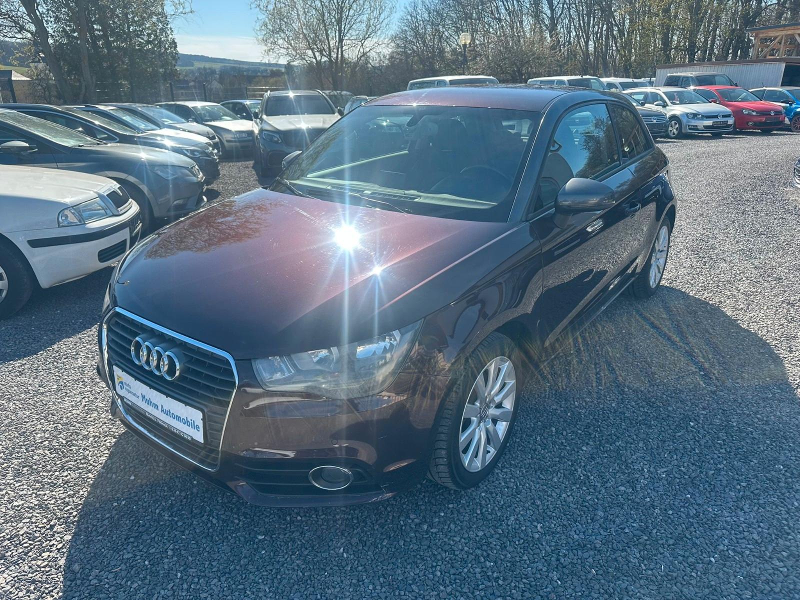 Audi A1 ambition NAVI PDC SZHZG KLIMA,ZR Neu