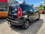 Skoda Roomster FRESH 1.2 TSI+AHK+CLIMATRONIC+ALU+PDC - Skoda Roomster: Schwarz
