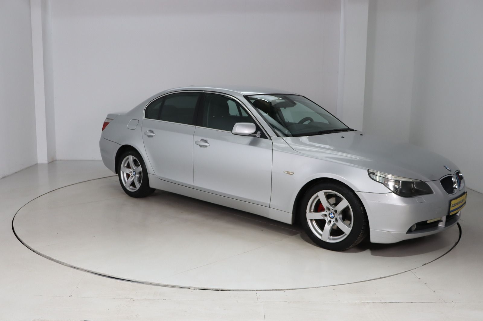 Fahrzeugabbildung BMW 520 i * Sitzhzg. * Tempomat