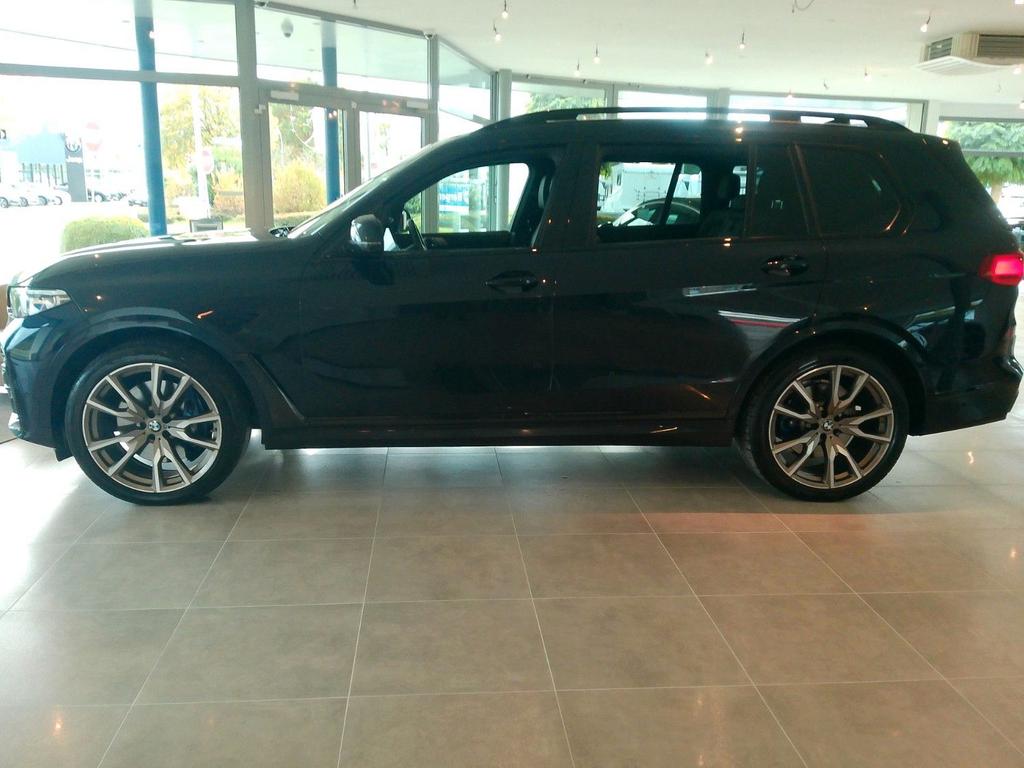 BMW X7 M50