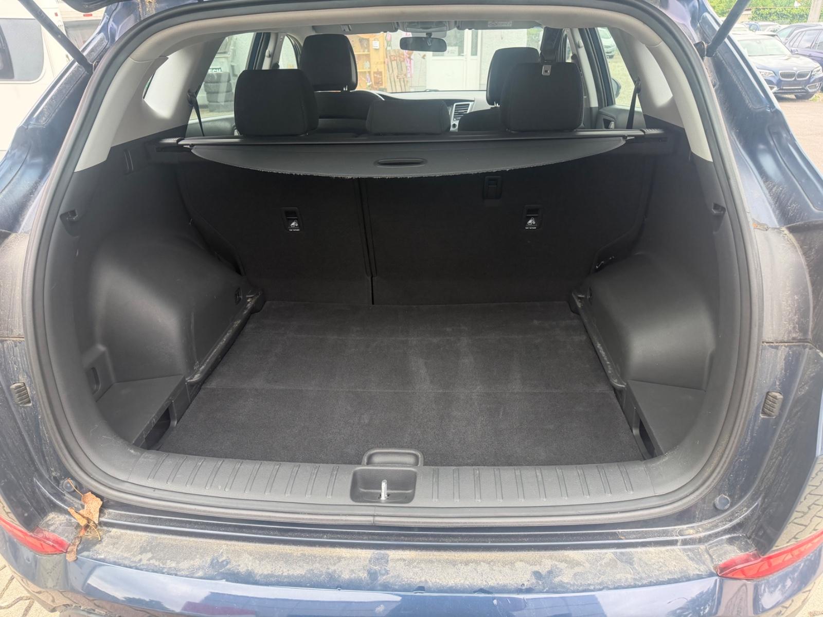 Hyundai Tucson blue Trend 2WD Winterpaket