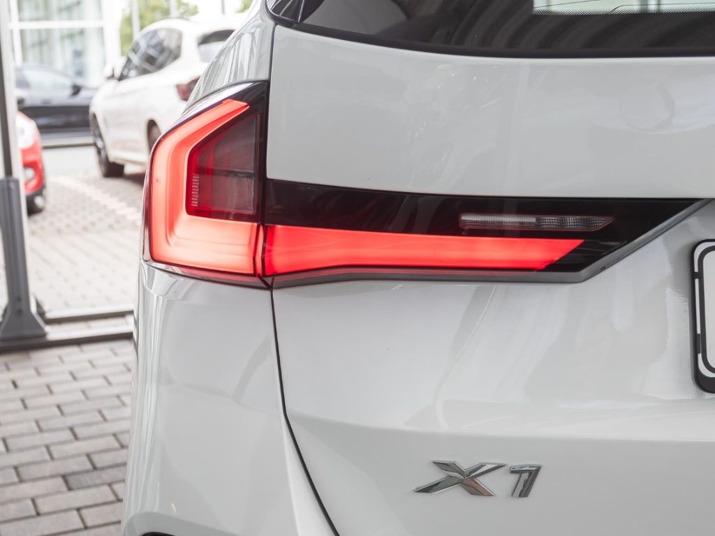 BMW X1 23iMSport Panorama Navi 360 Kamera HUD Leder foto 4