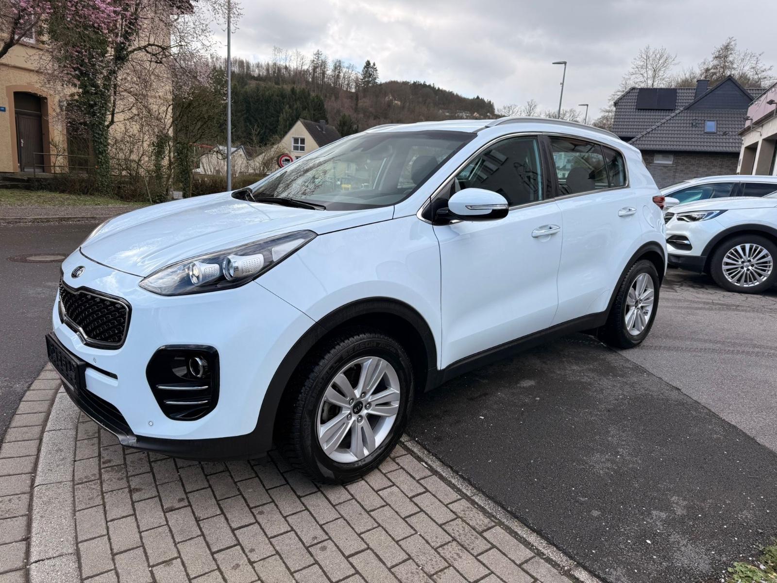 Kia Sportage Vision 2WD Navi,R.Kamera,SHZ,PDC,AHK