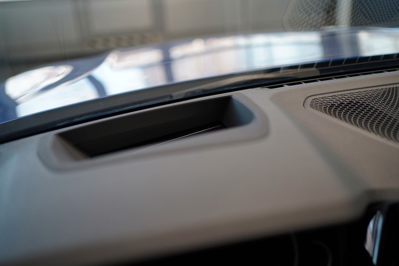 Fahrzeugabbildung BMW 320i M Sport +Head Up Disp+Live Cockpit Plus+LED