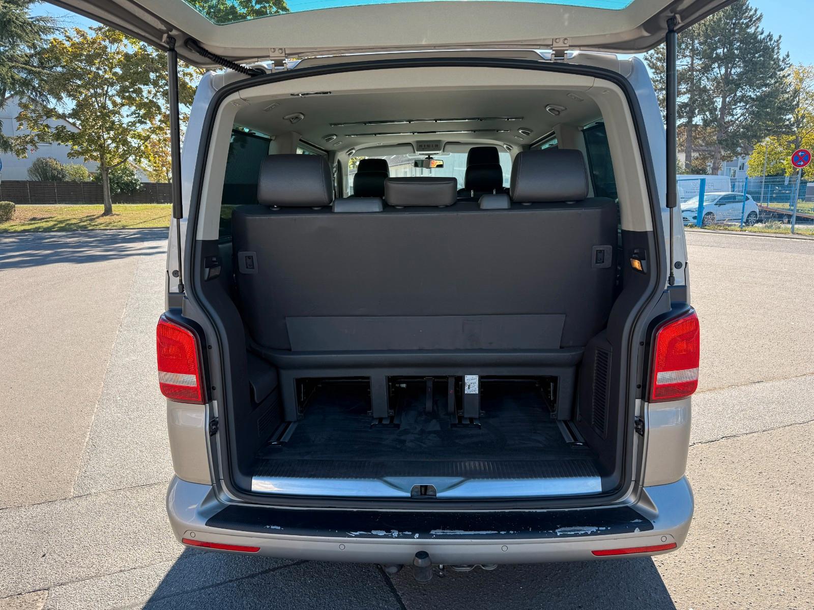 Volkswagen T5 Multivan 2.0 TDi Multivan Highline Automatik