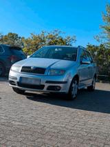 Skoda Fabia Combi 1.4 Benzin | Fast neue R... - Skoda Fabia aus 2005: Kombi