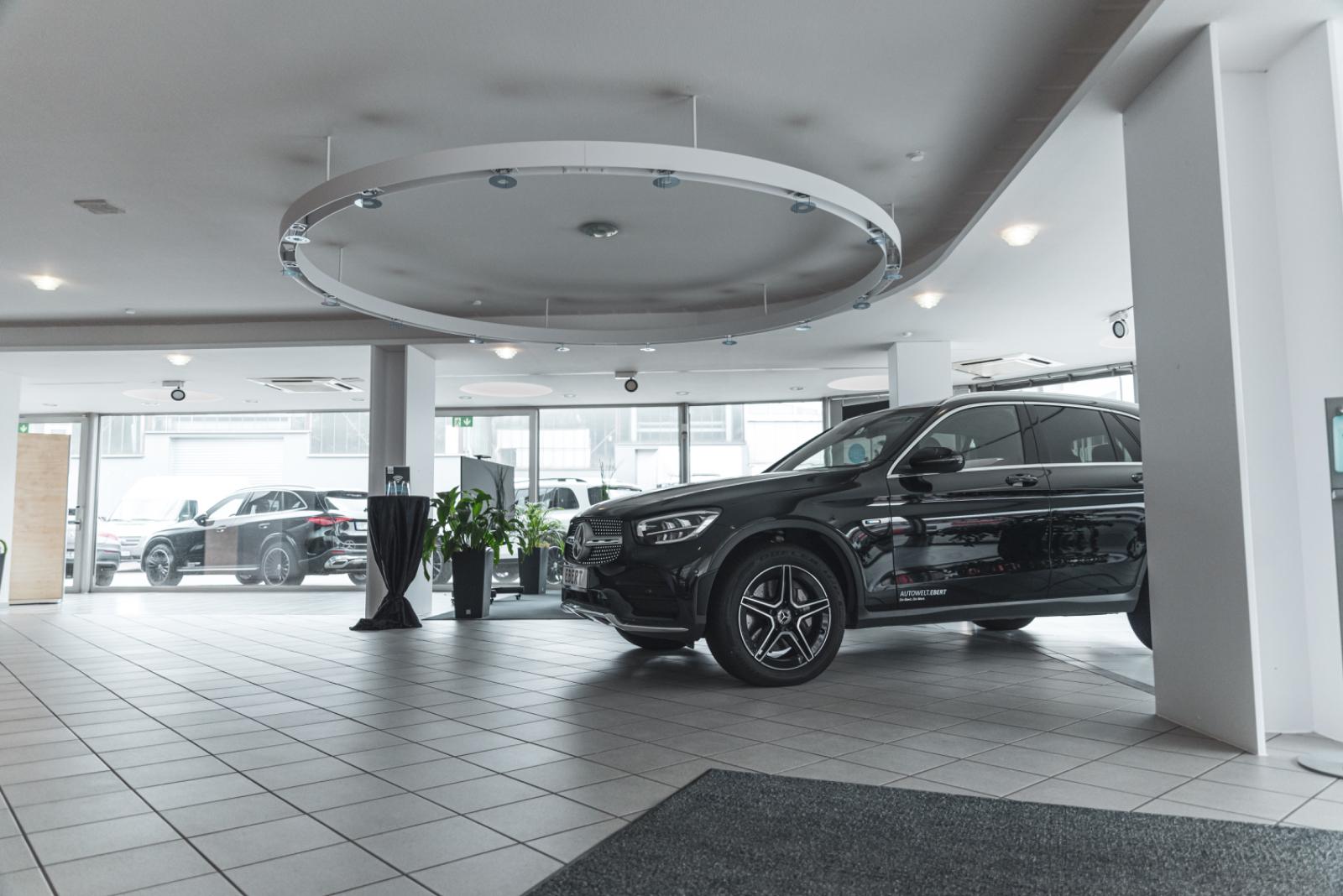 showroom-image-main