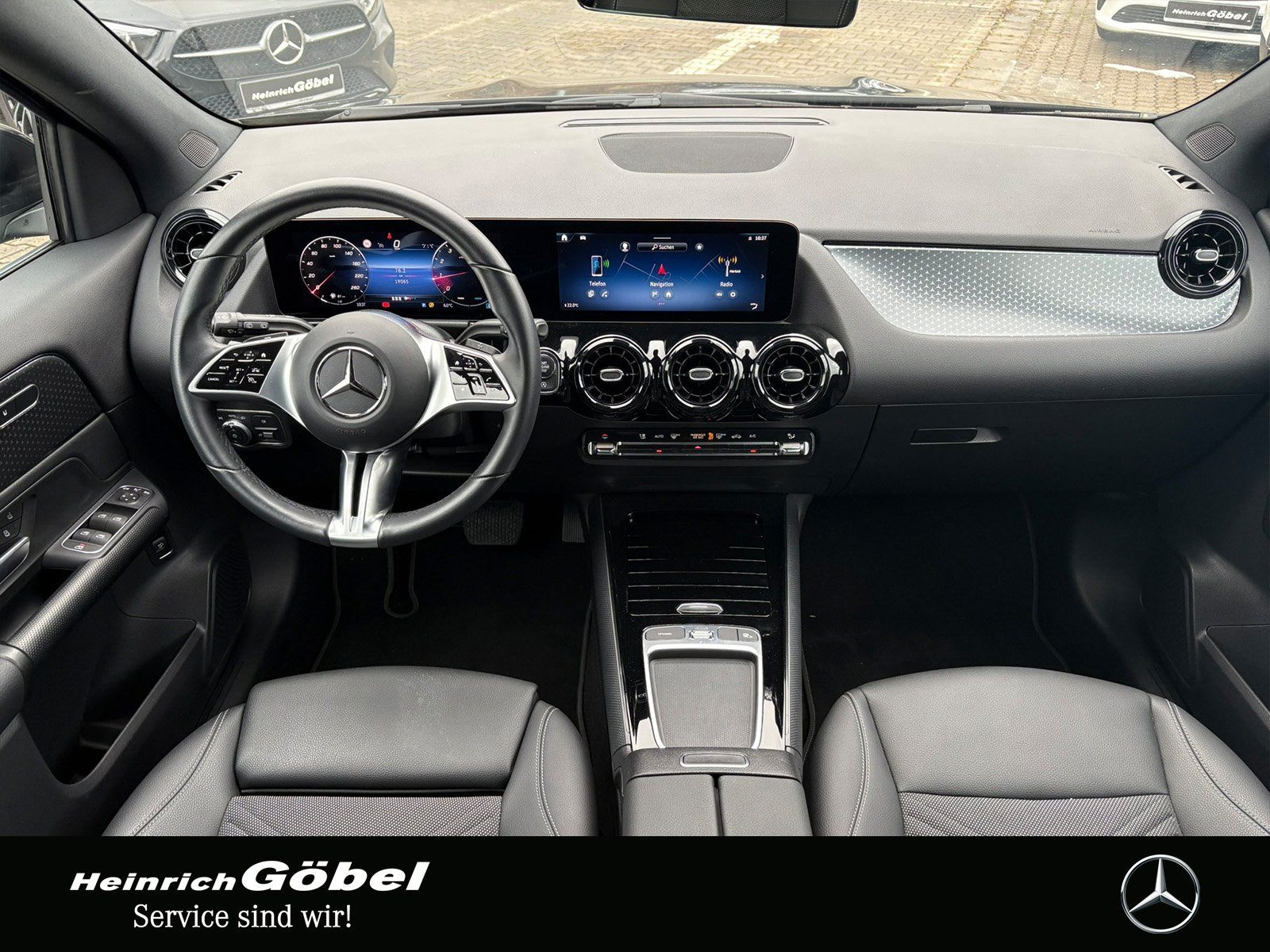 Fahrzeugabbildung Mercedes-Benz GLA 200 *KAMERA*LED*SITZHEIZUNG*SPURHALTEASSIST*