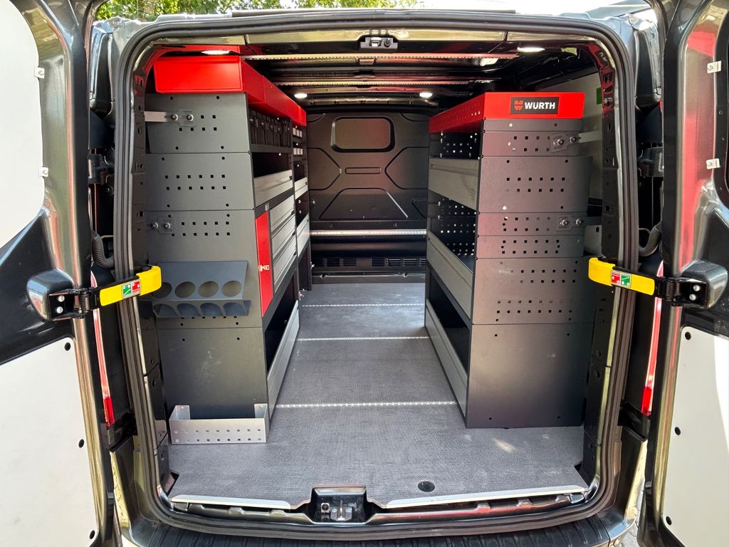 Image of Ford Transit Custom