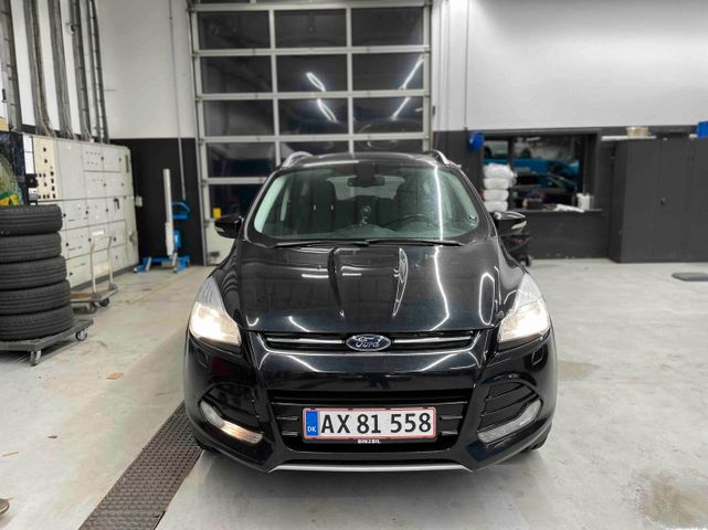 Ford Kuga 1,5 EcoBoost 2x4 110kW Titanium