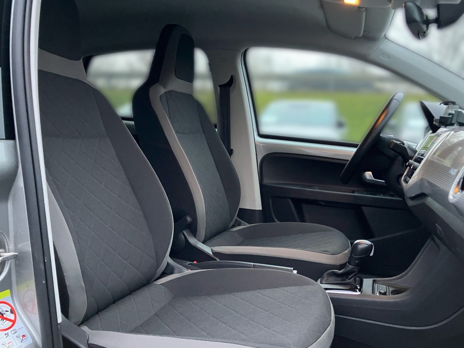 Volkswagen e-up! - Bild 11