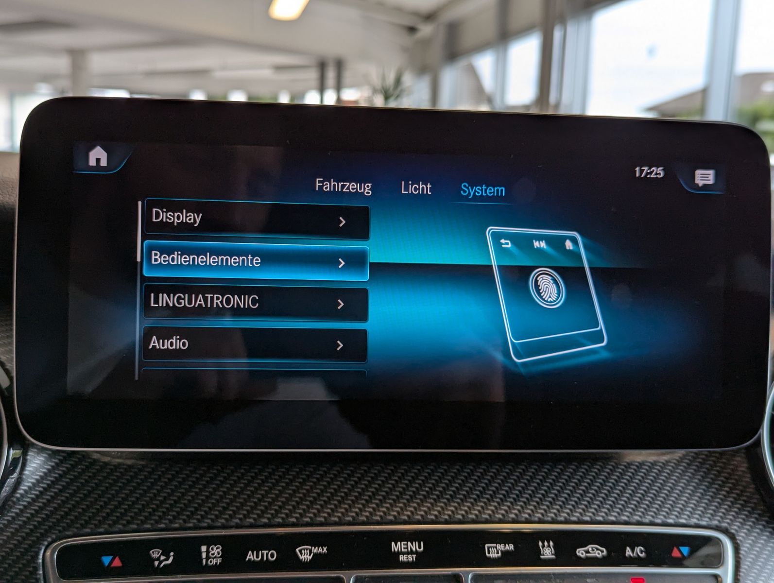 MERCEDES-BENZ V 220 d AMG EDITION lang Burmester ACC AHK StHz - Image 30