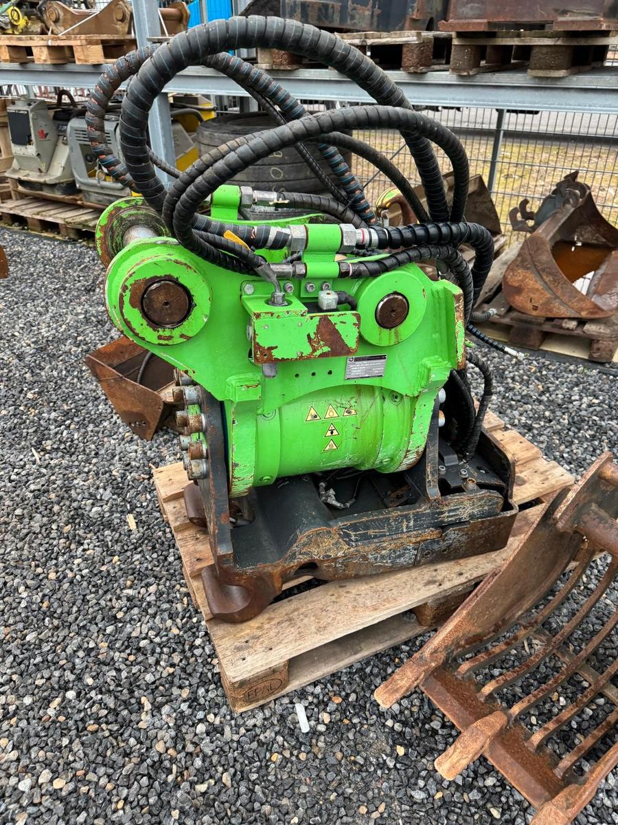 Liebherr 924 920 918  HKS Tilt MS 21/25