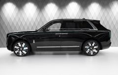 Cullinan Series II 2026 BLACK/TIFFANY VIP SEATS