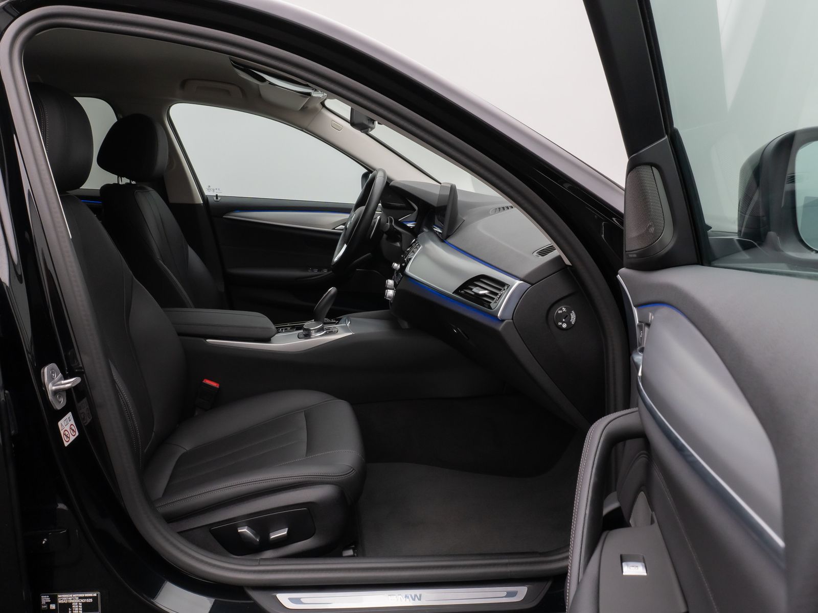 Fahrzeugabbildung BMW 520d xD ACC H/K Kamera Alarm DAB Leder 18Zoll