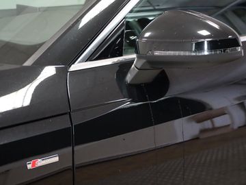 Fahrzeugverkauf 9 Audi A4 Avant 40 TFSI quattro S line Matrix AHK StHZ