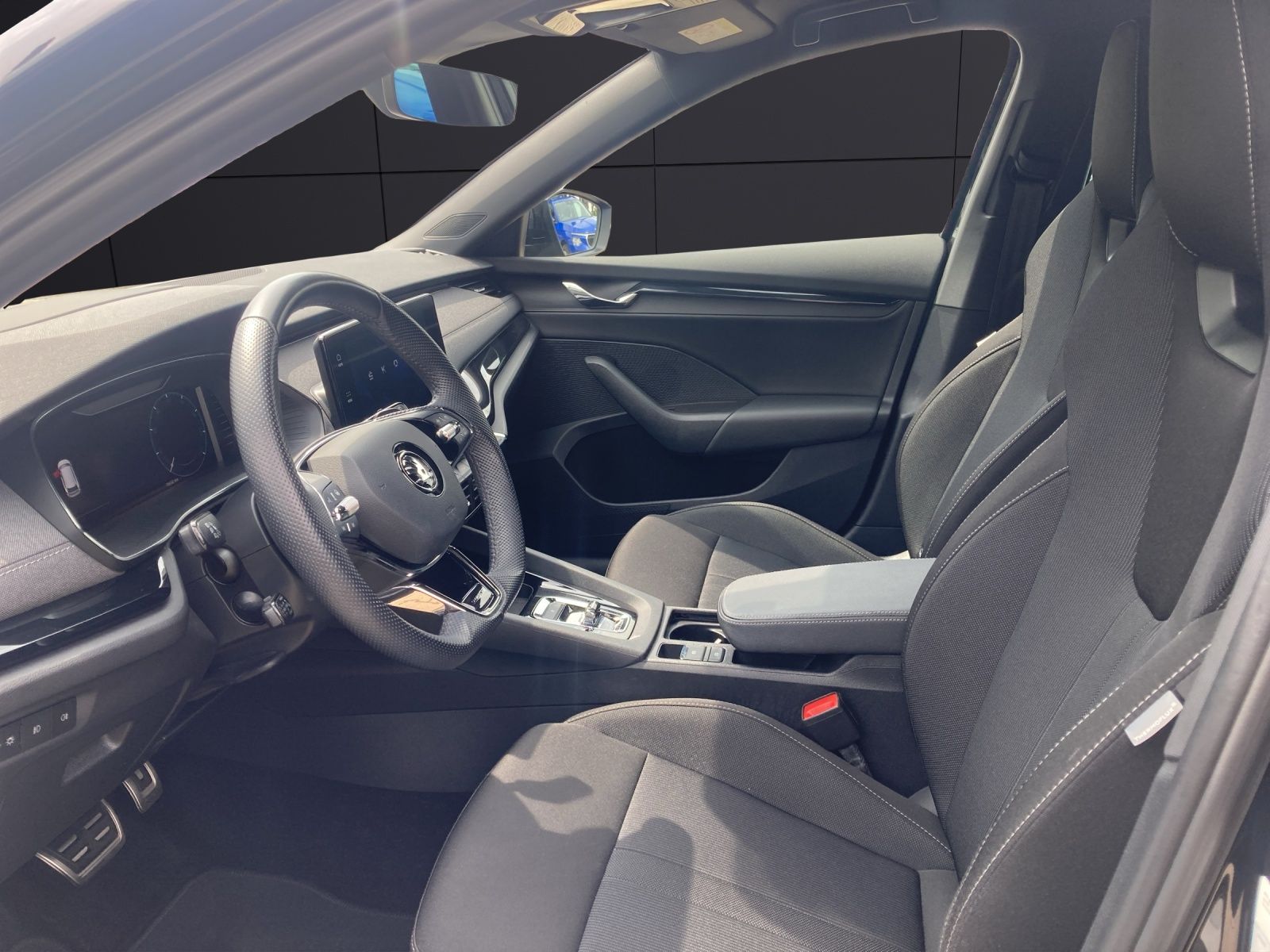 Fahrzeugabbildung SKODA Octavia Combi iV Sportline DSG Matrix AHK Navi H
