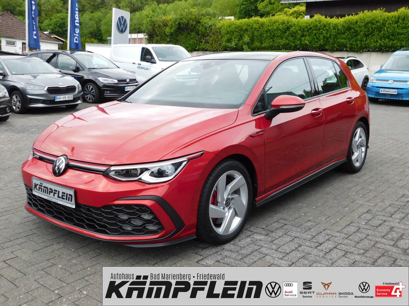 Volkswagen Golf GTI 2.0TSI NAV STDHZG AHK DCC PANO MATRIX