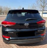 Hyundai Tucson 1.6 Benzin | Navi + Rückfahrkamera  - Hyundai Gebrauchtwagen in Saarbrücken