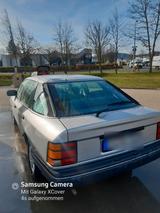 Ford Scorpio 2.4 V6 - Ford Scorpio mit Benzin-Antrieb