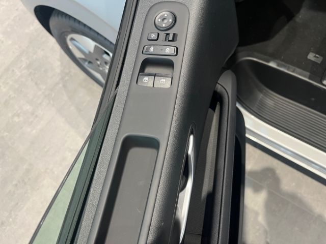 Fahrzeugabbildung Hyundai STARIA Prime 2WD 2.2 CRDi PANO+Park-Paket+Lager