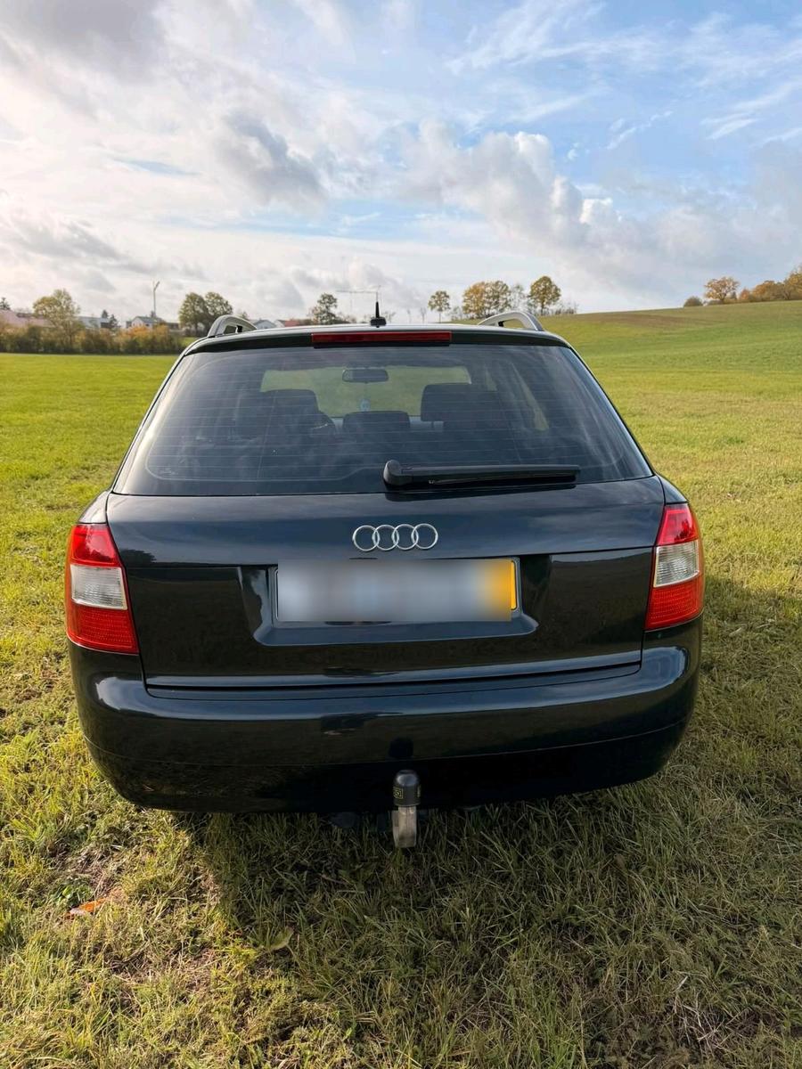 Audi A4 2004 — engine 131 HP (96kW)