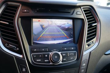 Fahrzeugabbildung Hyundai Santa Fe Style 2WD Xenon / Navi